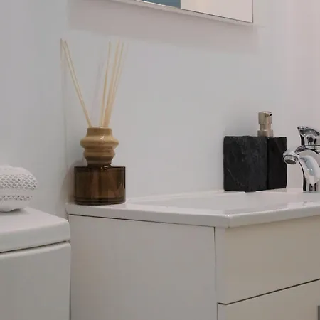 公寓 Downtown Premiu In Center Of 3br With Ac *