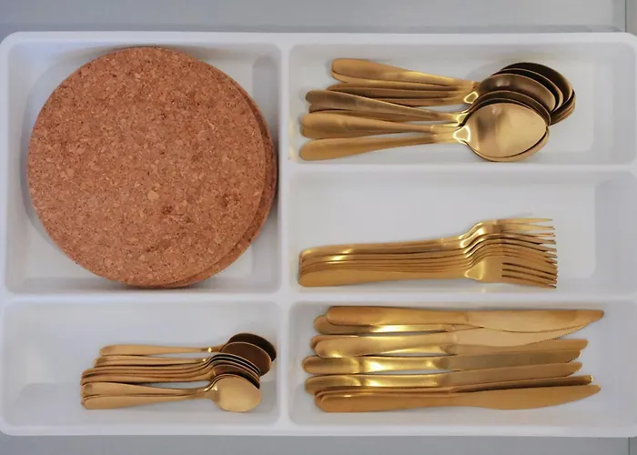 Downtown Premiu In Center Of 3br With Ac Lejlighed *